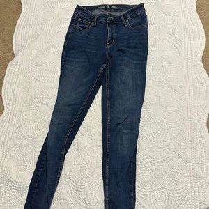 Size 2 short Old Navy high-rise rockstar super skinny jeans!
